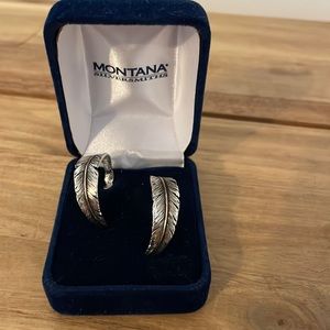 Montana Silversmith feather hoop earring. Never been worn